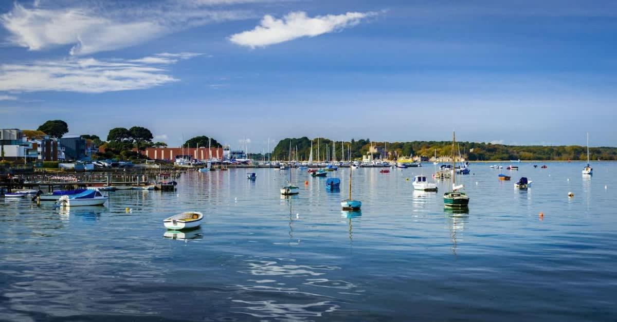 Park Lake View Poole Esterno foto